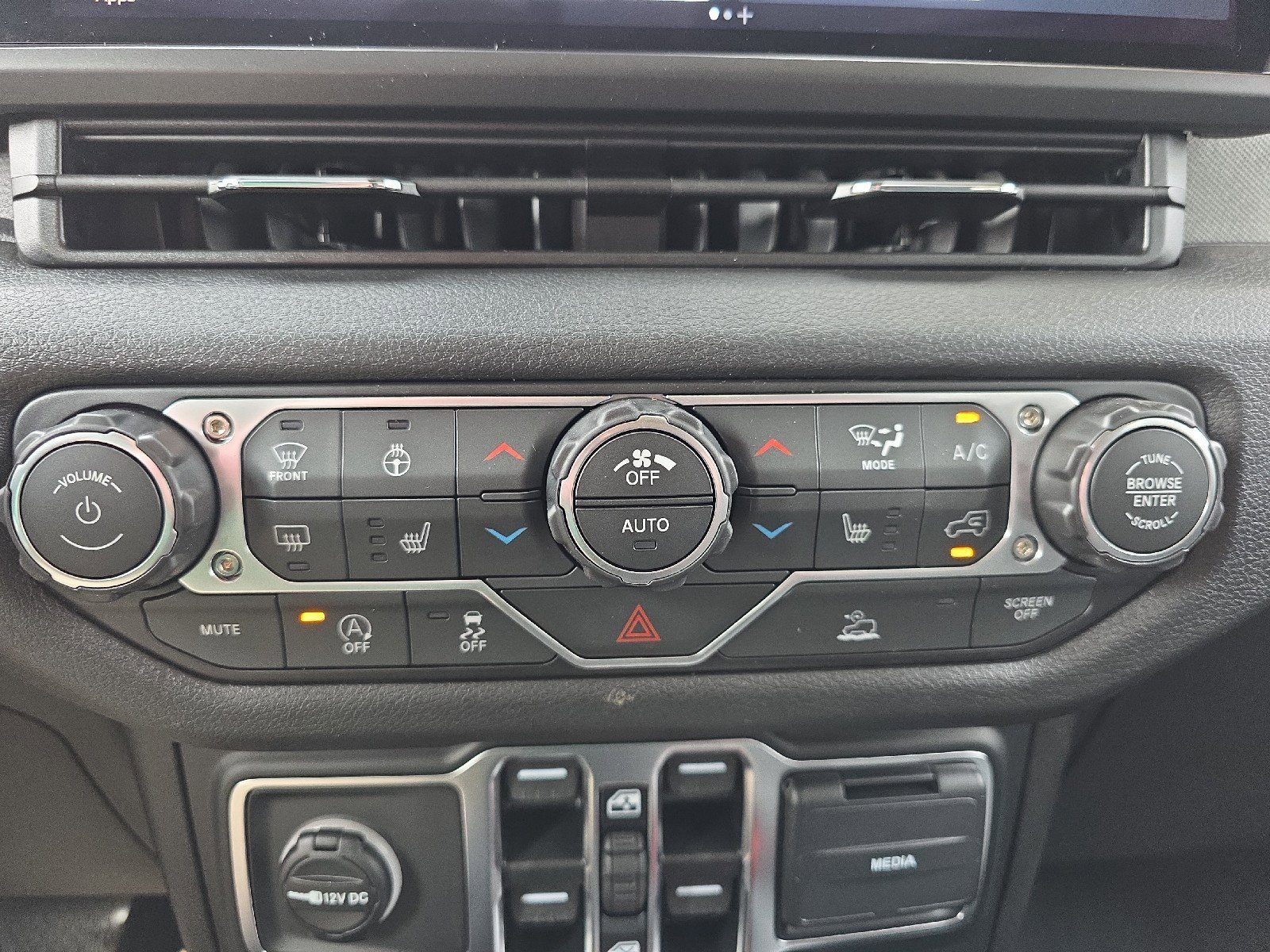 New 2026 Jeep Wrangler Sport image 36