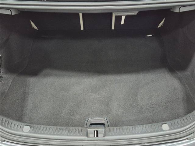 Used 2019 Mercedes-Benz E 300 4MATIC image 6