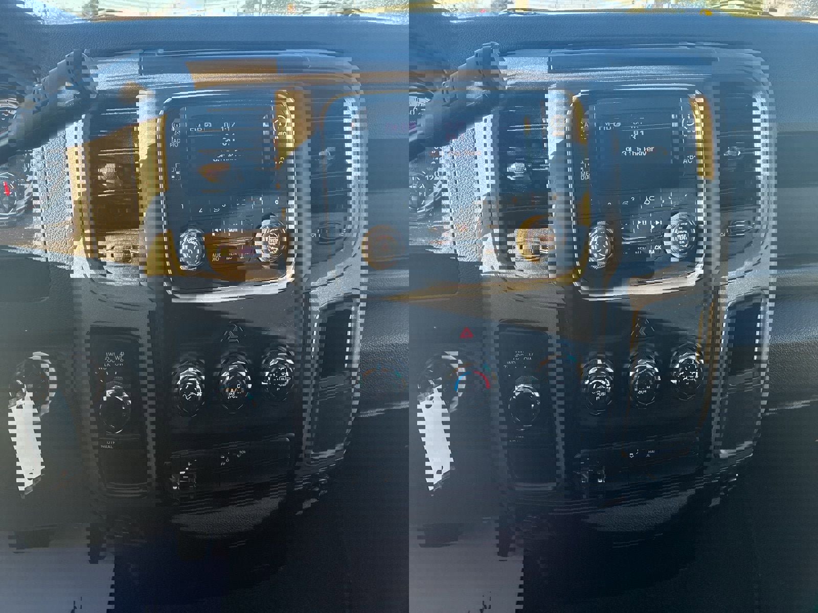 Used 2014 RAM 1500 Tradesman w/ Power & Remote Entry Group image 17