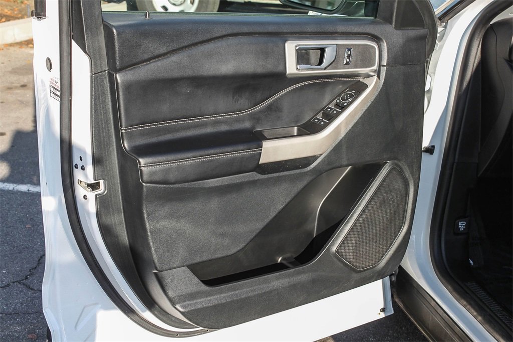 Used 2023 Ford Explorer XLT w/ Equipment Group 202A image 27