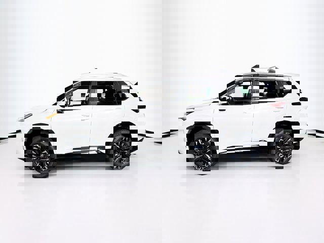 New 2026 Nissan Rogue Platinum image 8