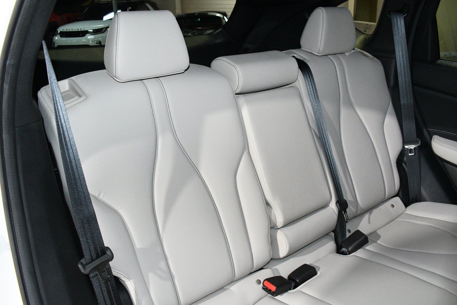 Used 2025 Acura RDX SH-AWD image 18