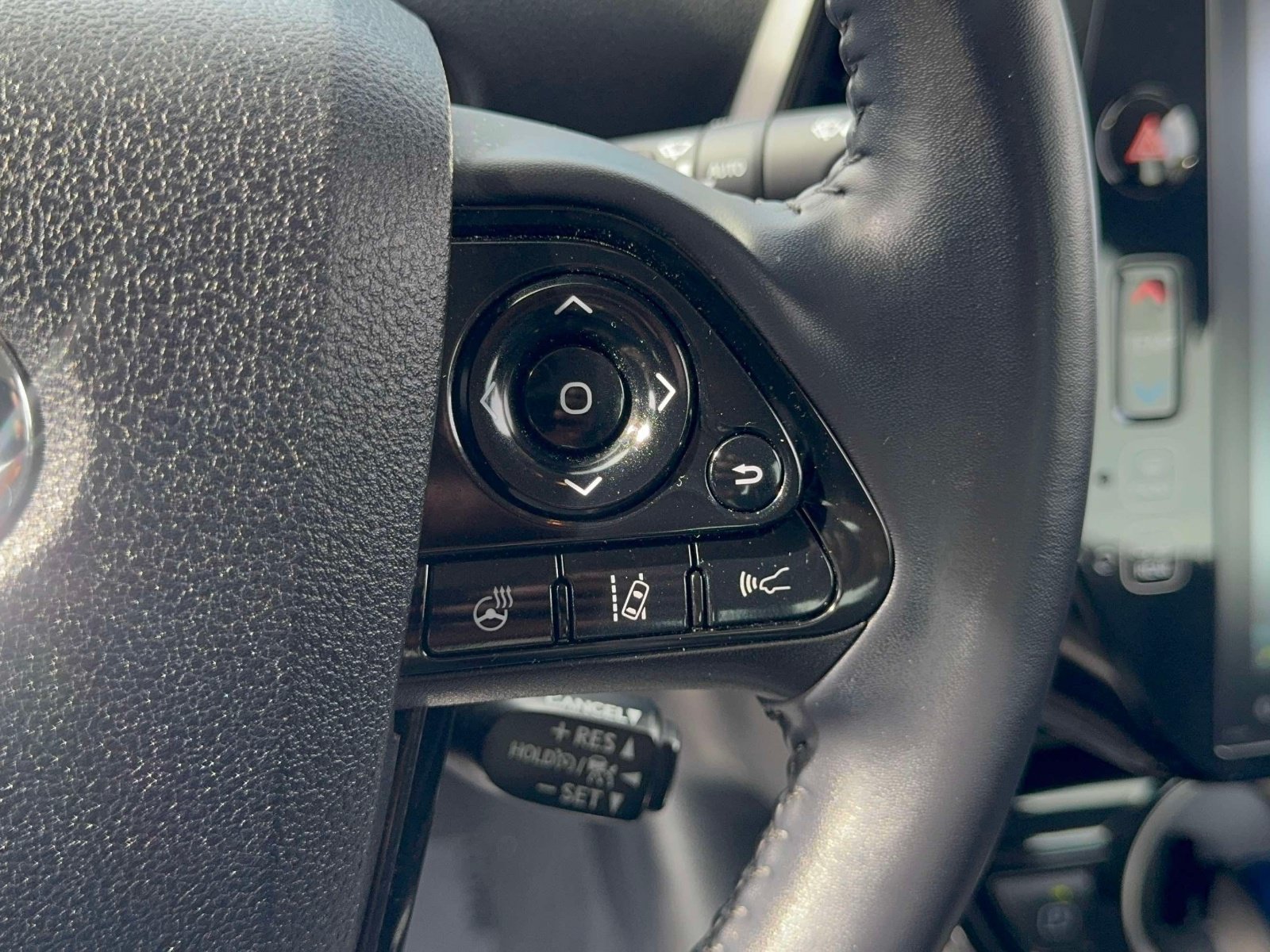 Certified 2021 Toyota Prius Prime Limited FWD image 17
