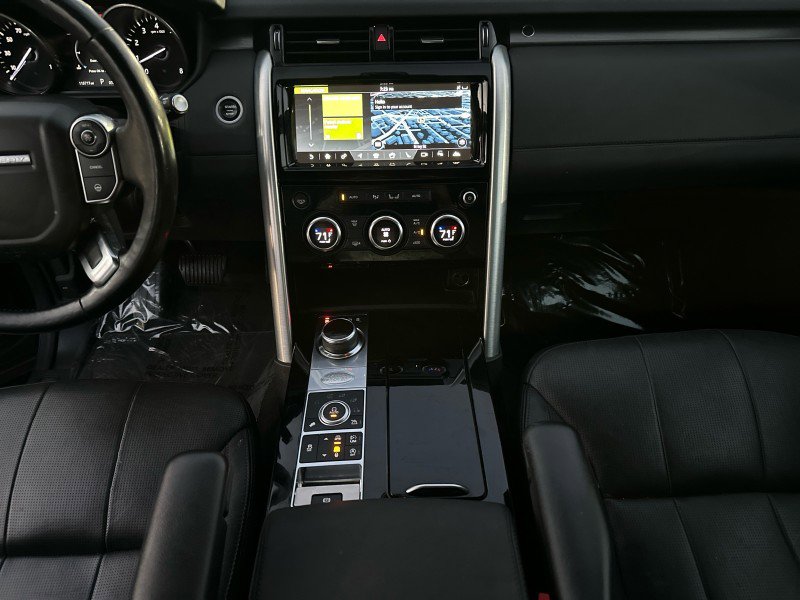 Used 2017 Land Rover Discovery HSE image 39