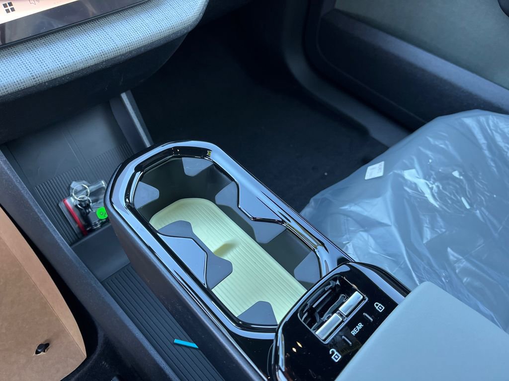 New 2026 Volvo EX30 Cross Country Ultra w/ Protection Package Premier image 18