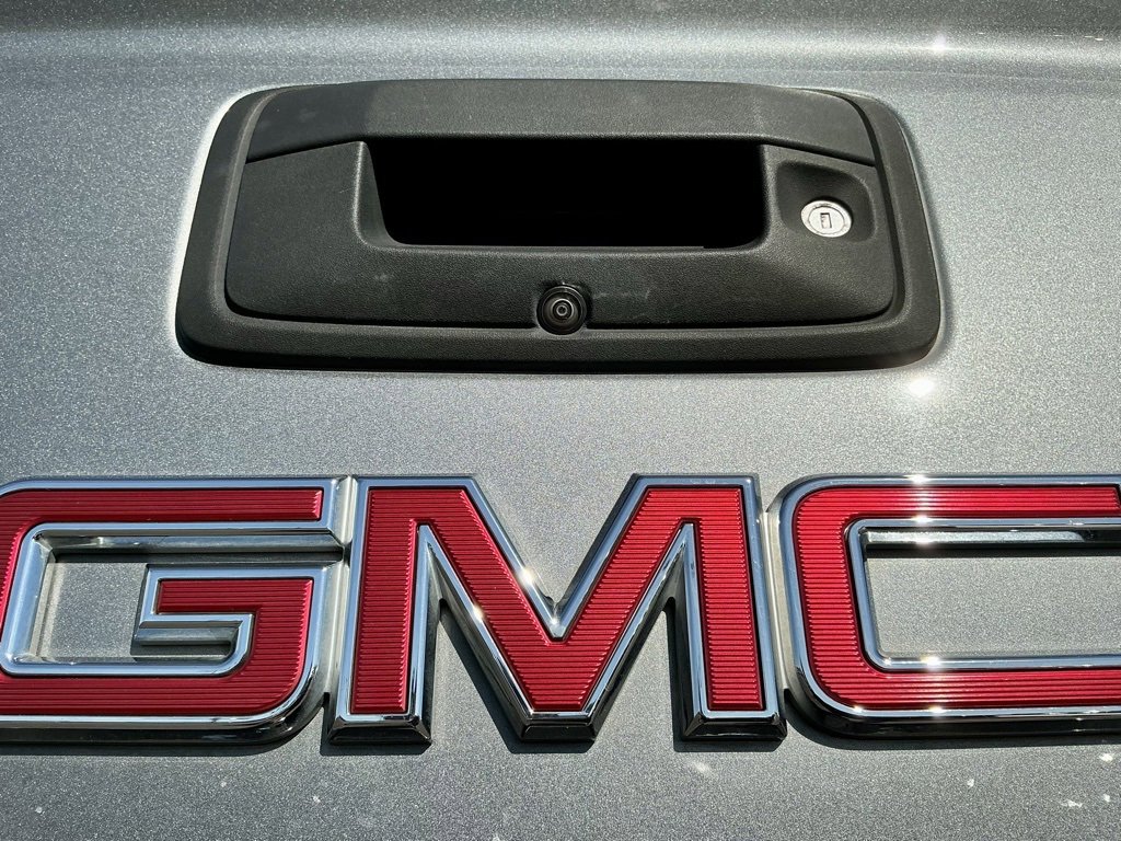 Used 2020 GMC Canyon SLE w/ Elevation Edition image 15