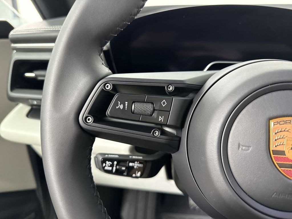 New 2026 Porsche Macan 4 Electric AWD/4WD image 38