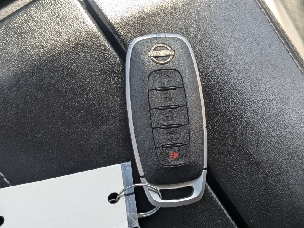Used 2025 Nissan Rogue SV AWD/4WD image 38