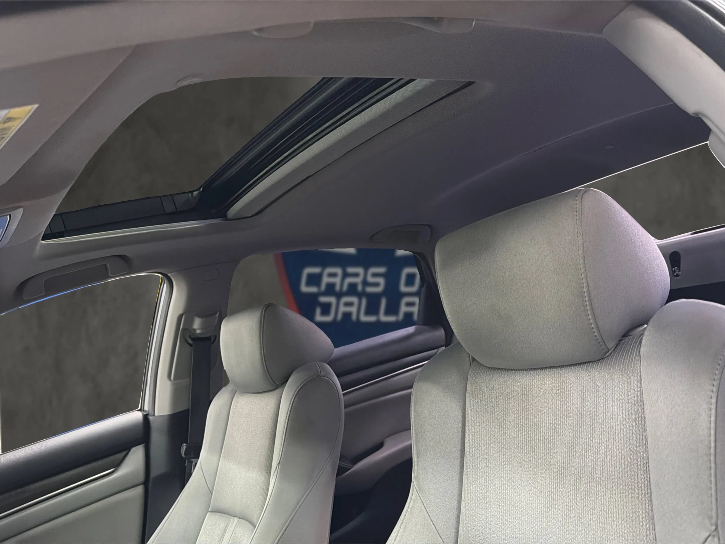 Used 2020 Honda Accord EX image 33
