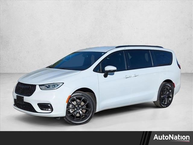 Used 2023 Chrysler Pacifica Touring-L w/ S Appearance Package