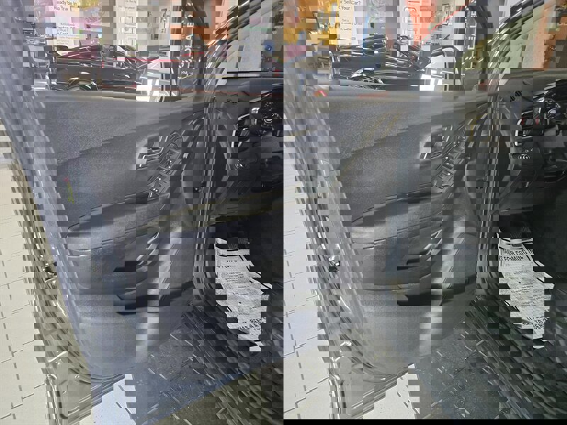 Used 2019 Chevrolet Trax LT w/ Driver Confidence Package image 8