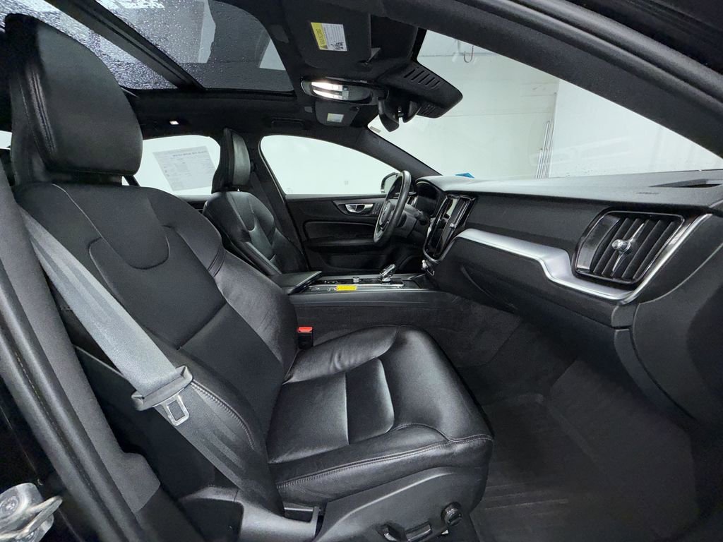 Used 2023 Volvo S60 B5 Plus w/ Climate Package image 7