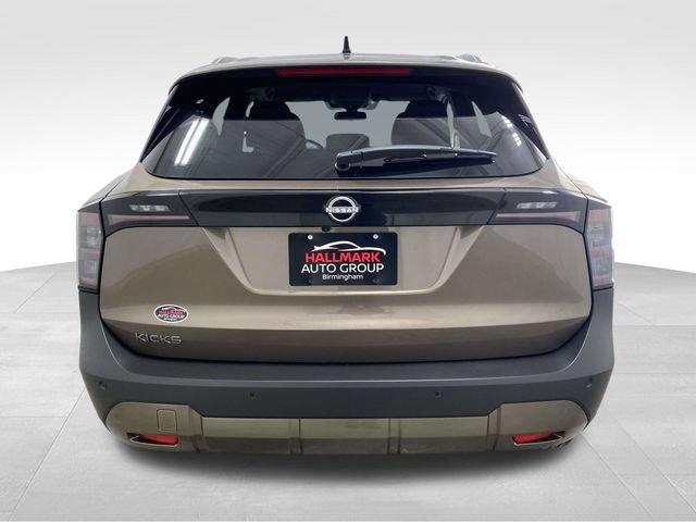 New 2026 Nissan Kicks SV FWD image 3