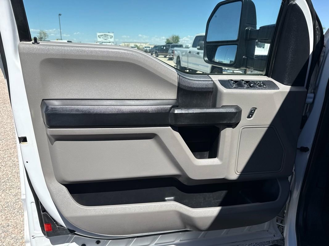 Used 2017 Ford F250 XL w/ Power Equipment Group AWD/4WD image 29