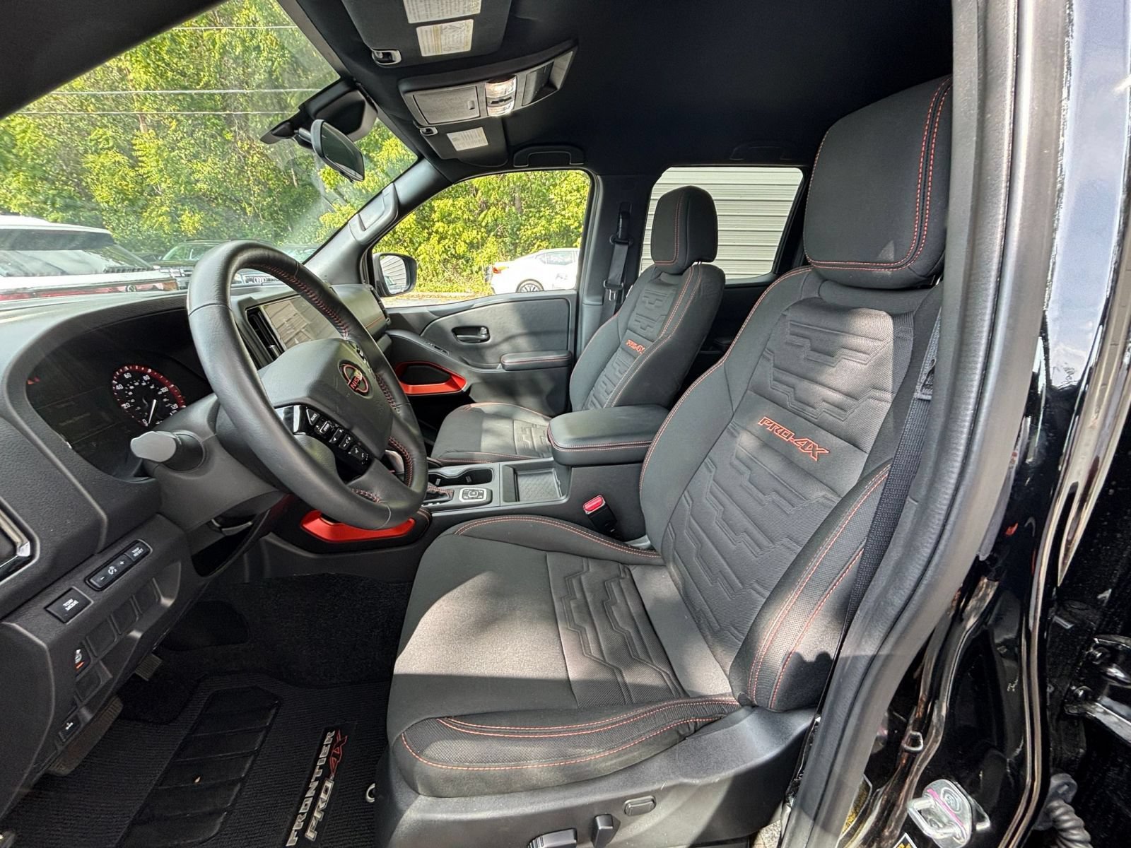 Used 2026 Nissan Frontier PRO-4X AWD/4WD image 31