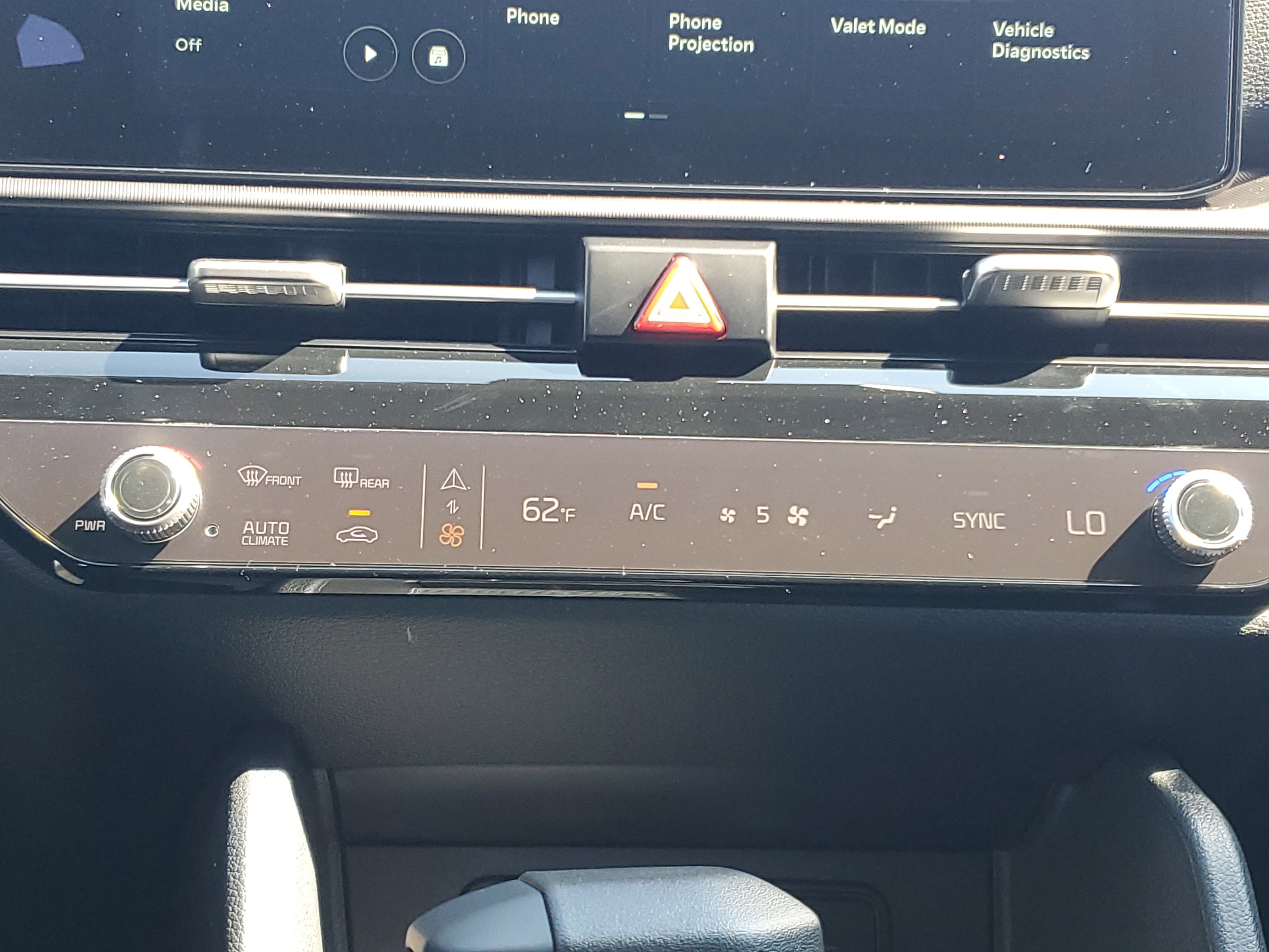 New 2026 Kia Sportage EX image 28