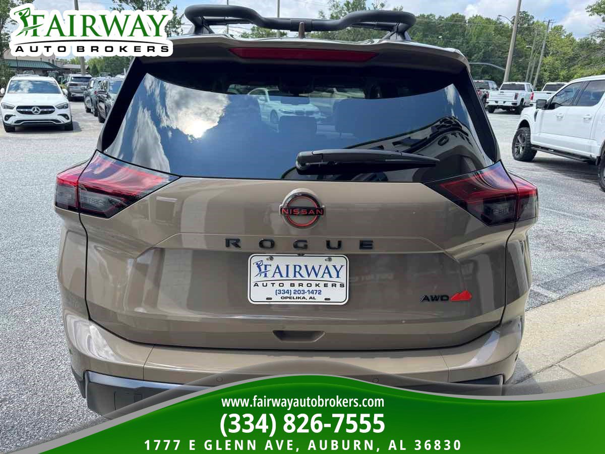 Used 2025 Nissan Rogue SV w/ Rock Creek Premium Package AWD/4WD image 7