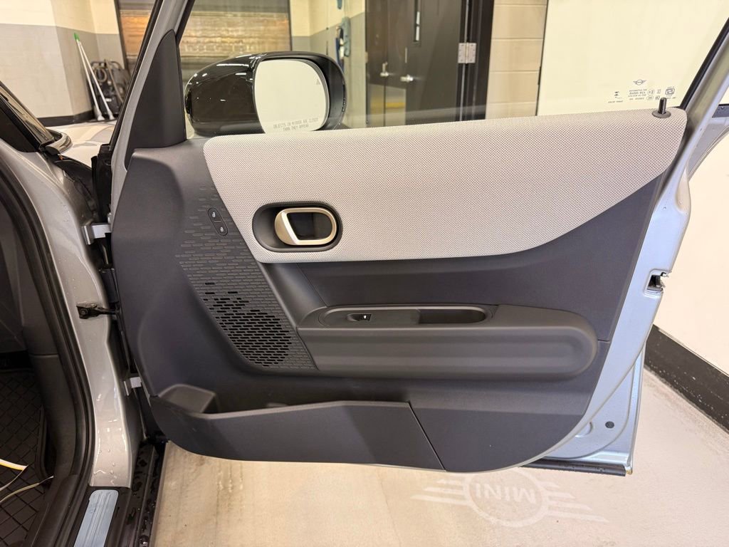 Used 2025 MINI Cooper S image 27