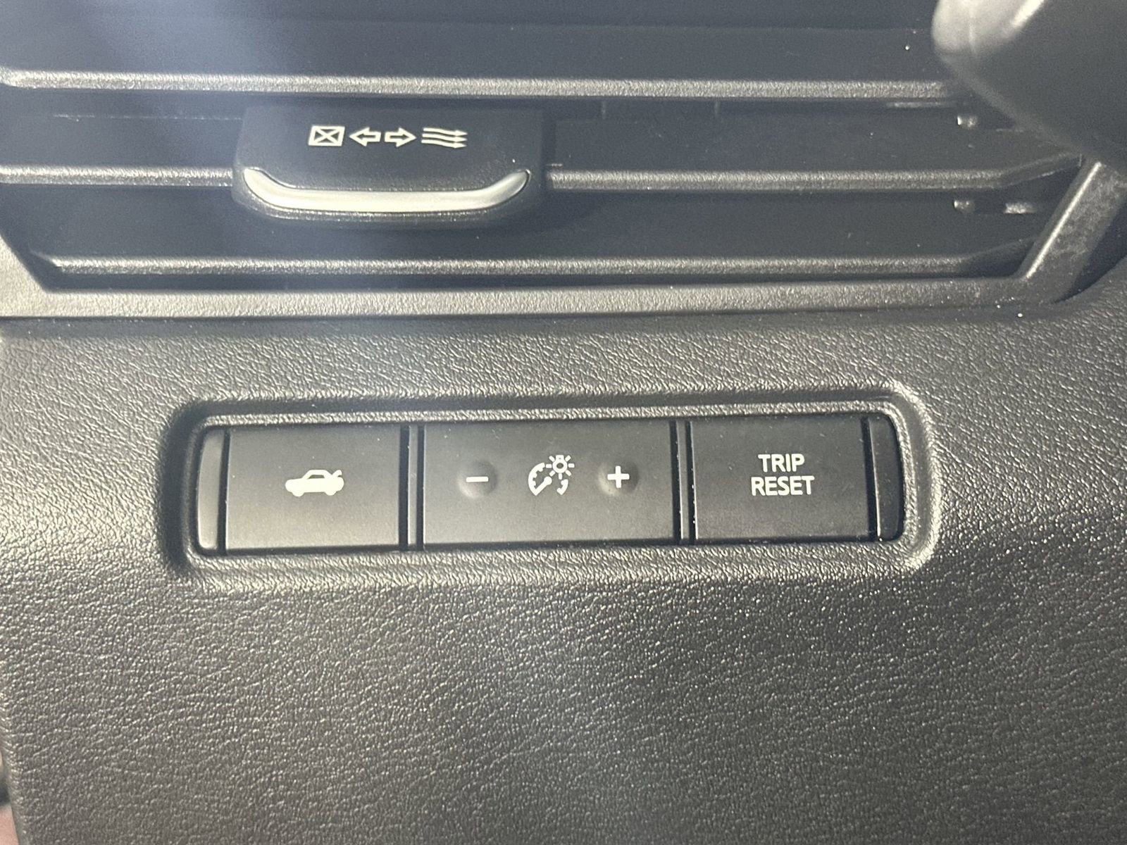 Certified 2025 Nissan Altima 2.5 SV image 22