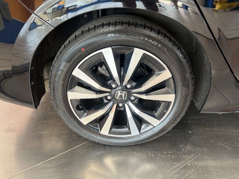 Used 2024 Honda Civic EX-L image 9