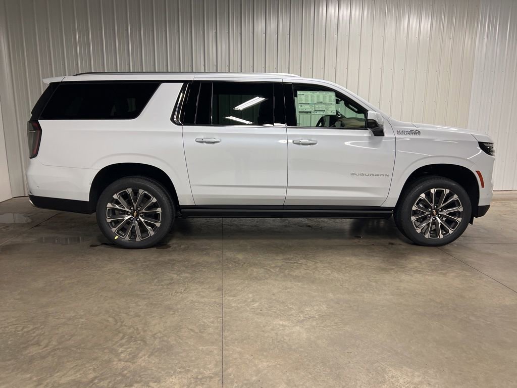 New 2026 Chevrolet Suburban High Country image 2