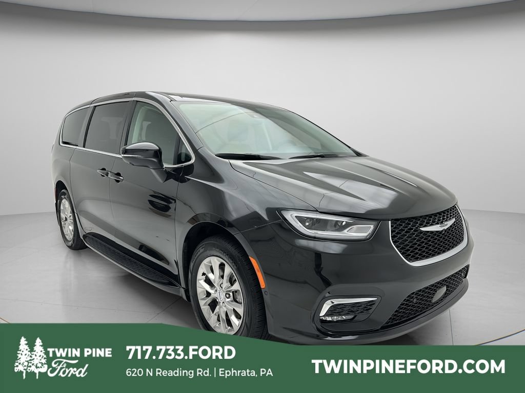 Used 2023 Chrysler Pacifica Touring-L AWD/4WD video 1