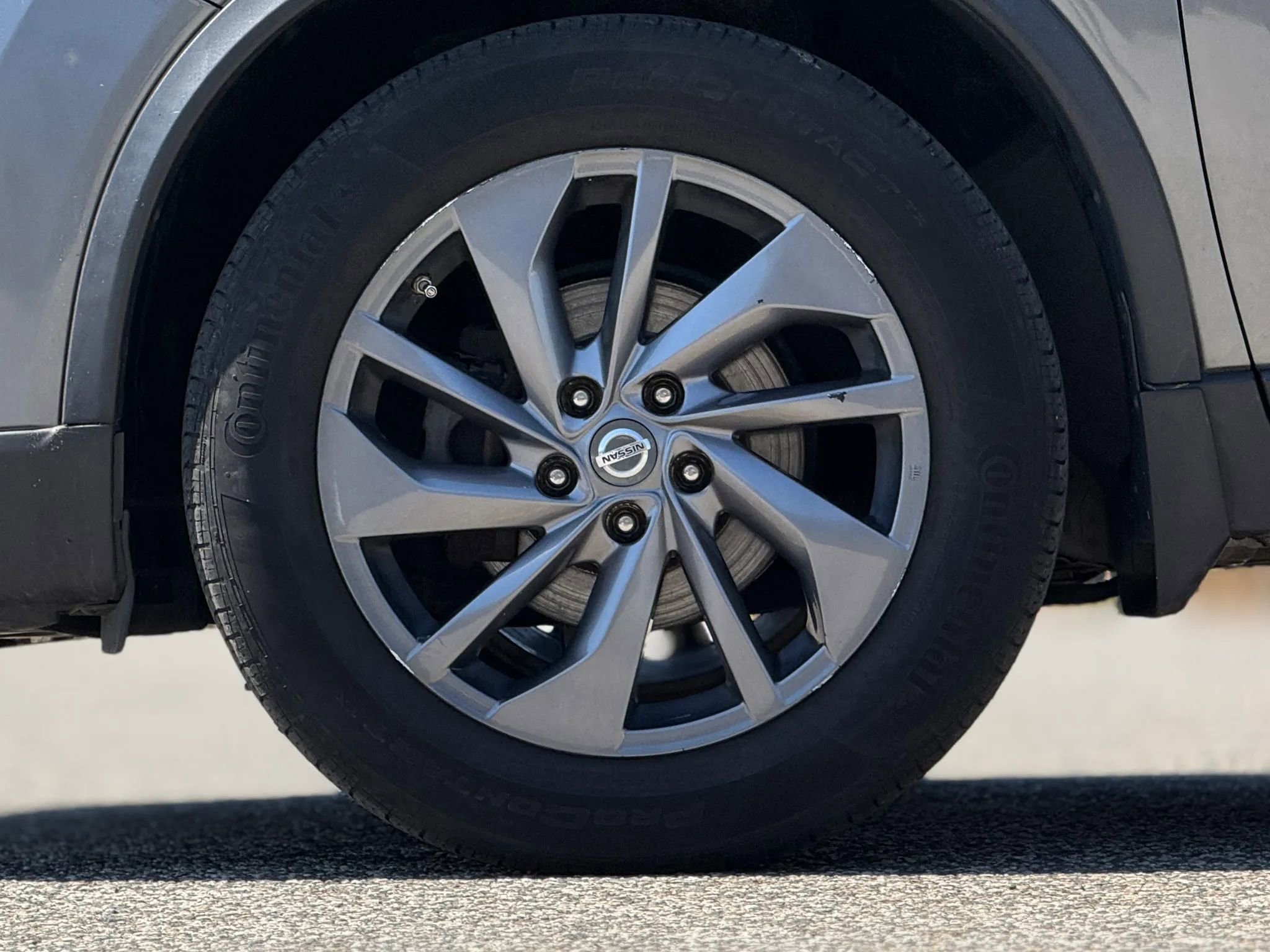 Used 2016 Nissan Rogue SL w/ SL Premium Package image 31