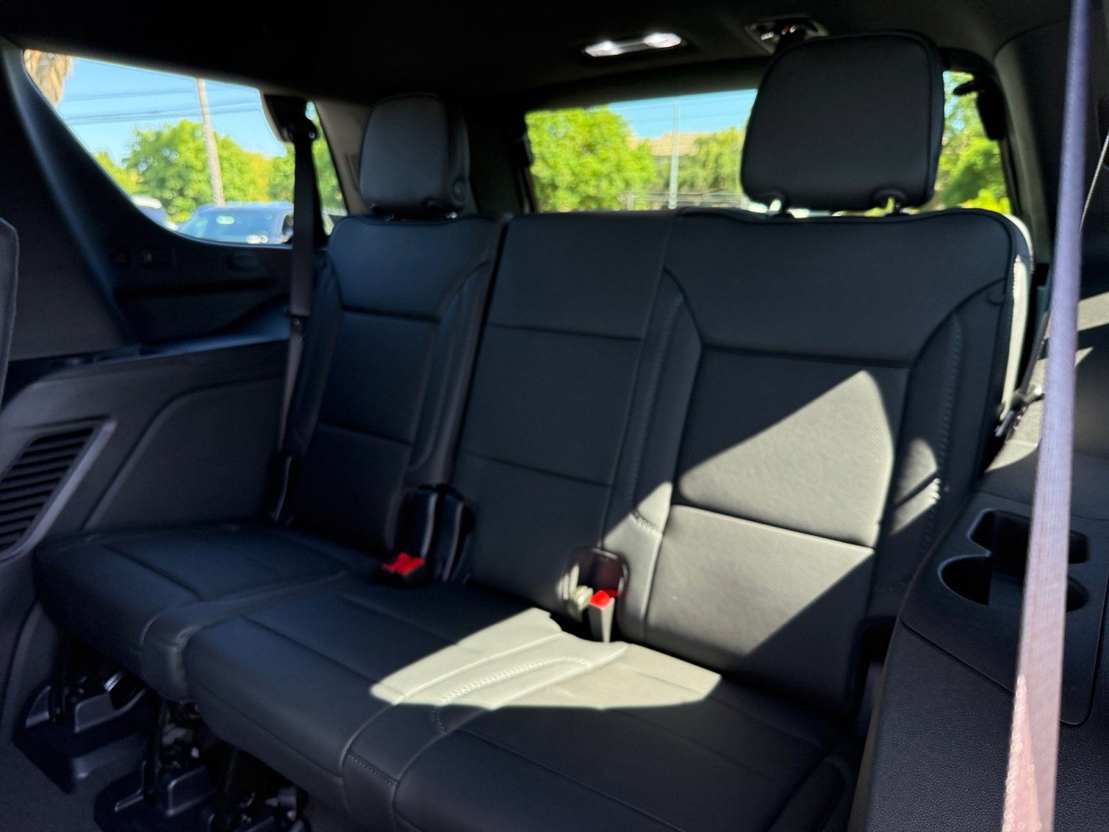 New 2026 GMC Yukon Denali w/ Denali Reserve Package AWD/4WD image 21