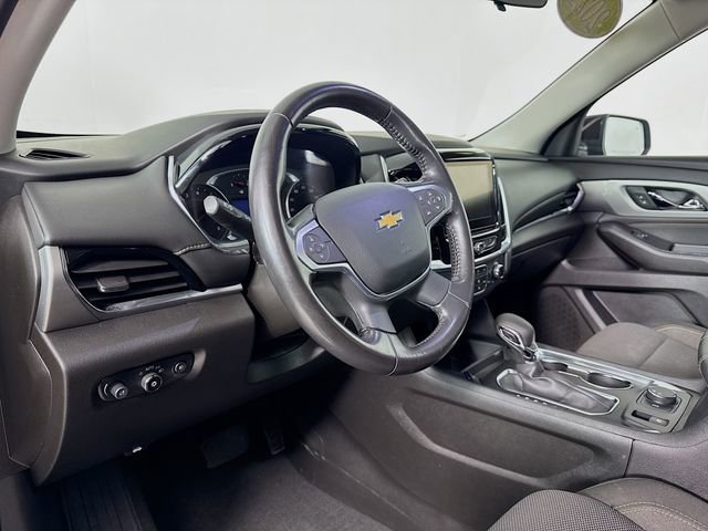 Used 2021 Chevrolet Traverse LT image 9