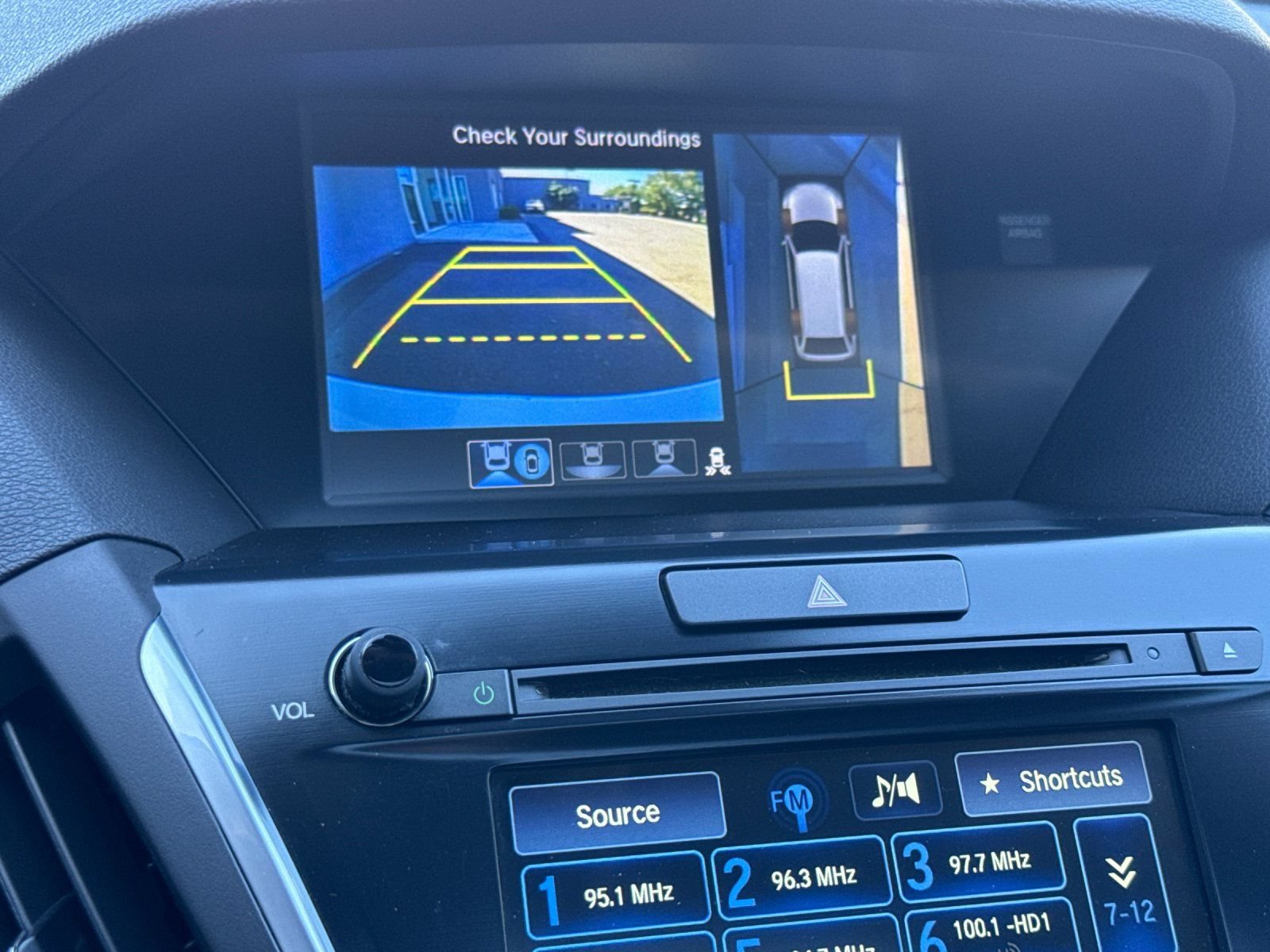 Used 2017 Acura MDX w/ Advance & Entertainment Pac FWD image 22