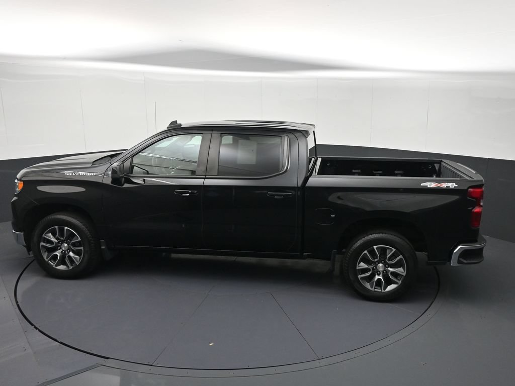 Used 2023 Chevrolet Silverado 1500 LT AWD/4WD image 24