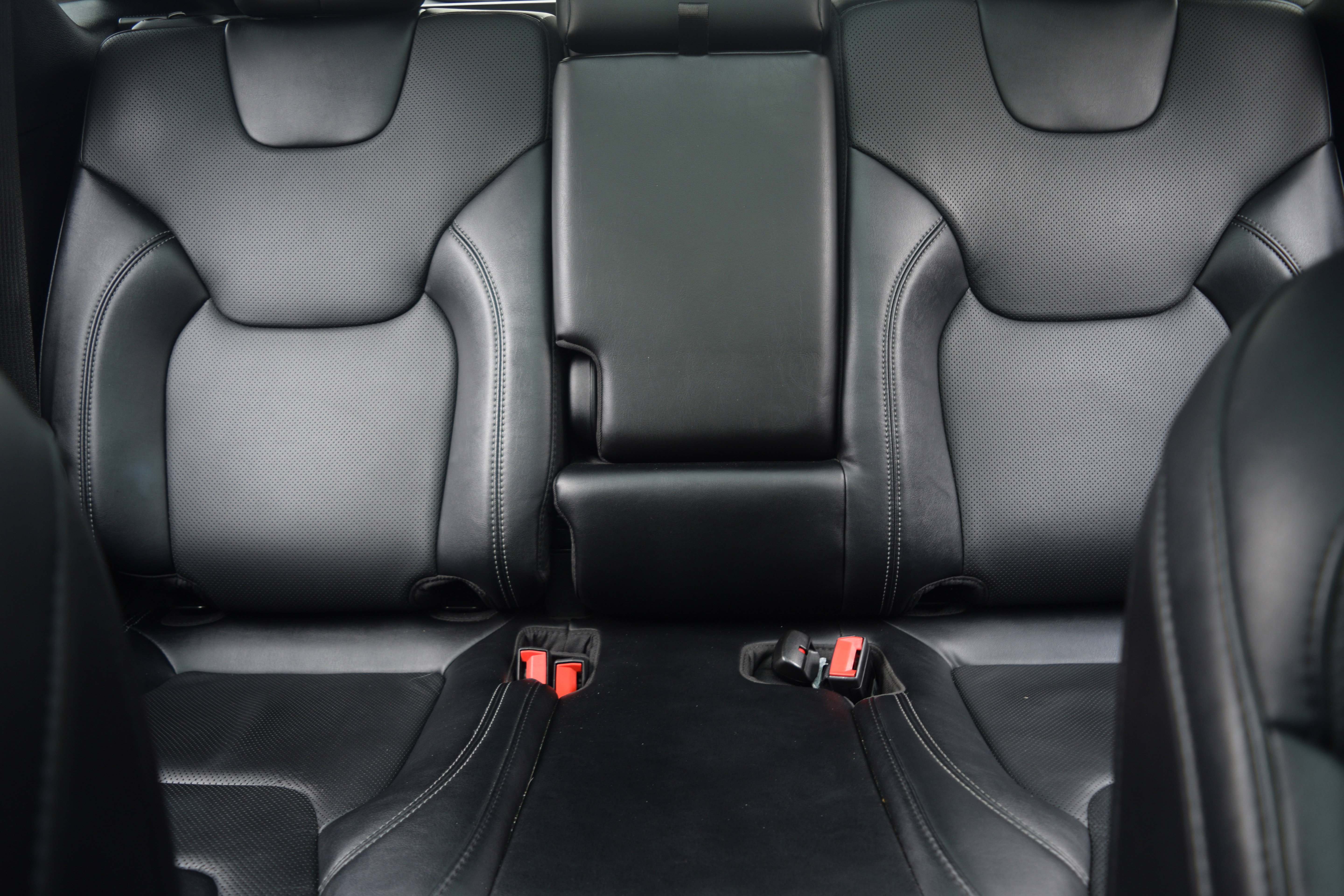 Used 2022 Jeep Cherokee Limited image 17