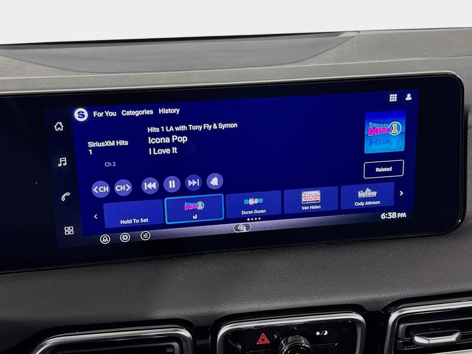 New 2026 Nissan Sentra SV w/ Floor Mat Package FWD image 14