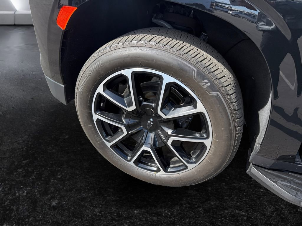 Used 2022 Chevrolet Tahoe RST w/ Luxury Package image 9