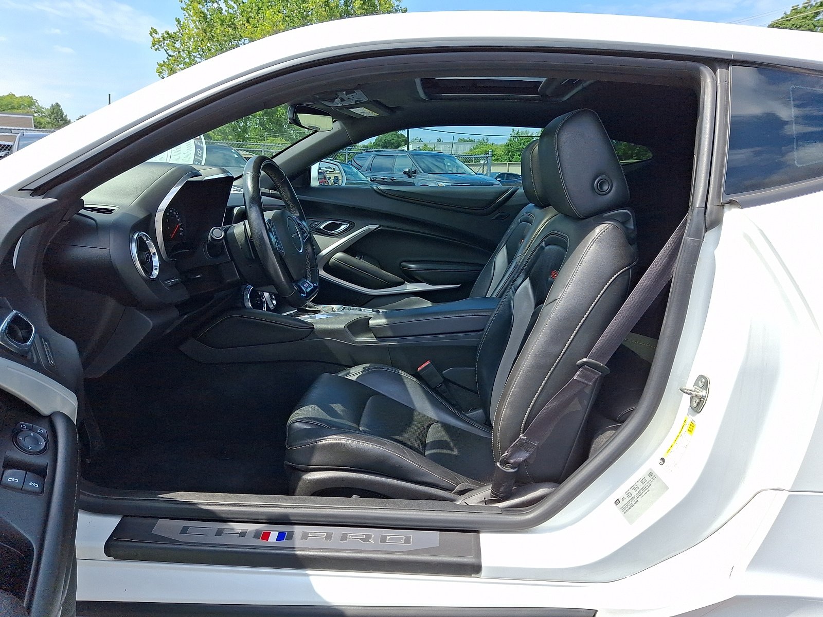 Used 2016 Chevrolet Camaro SS RWD image 15
