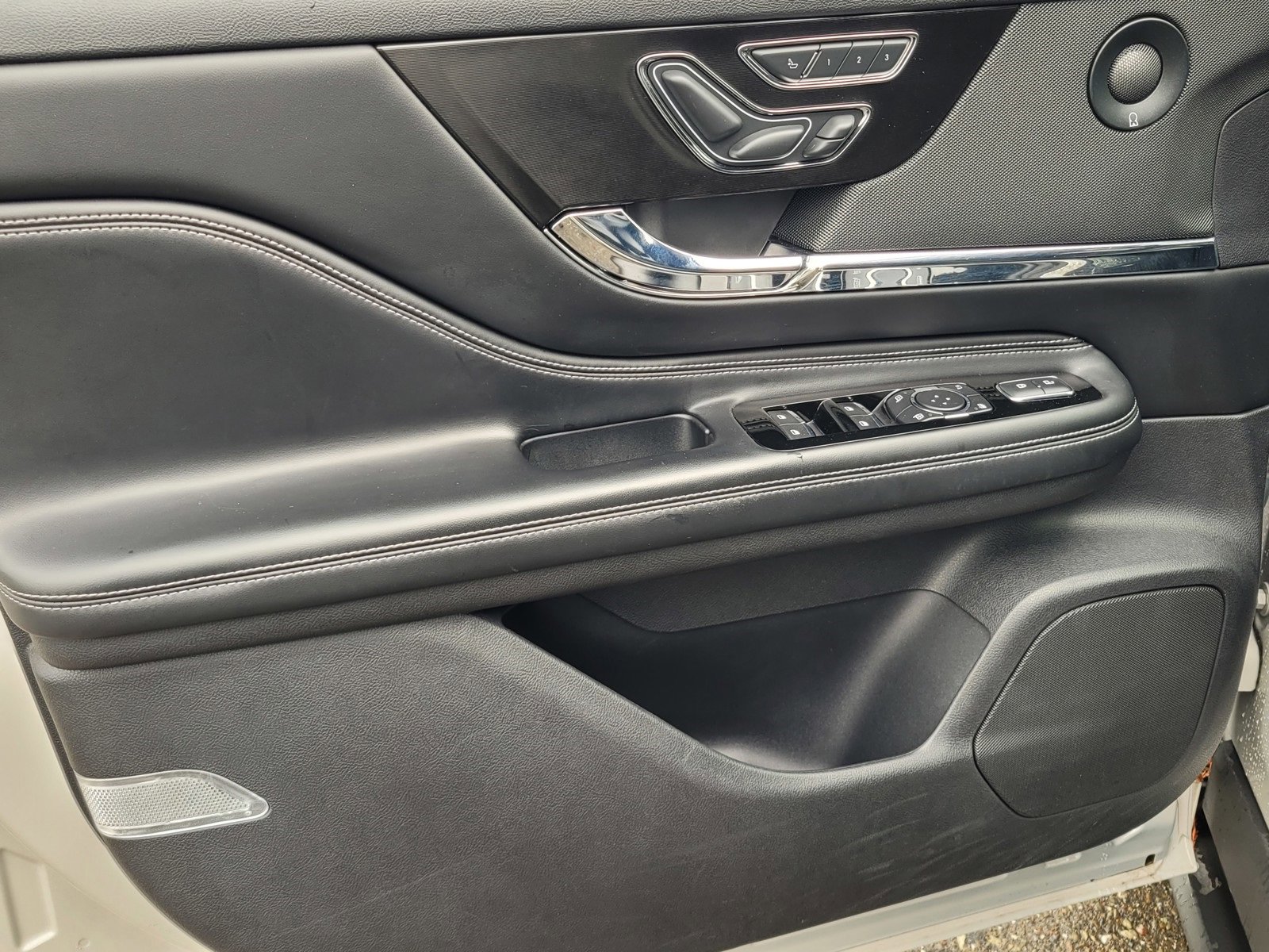 Certified 2022 Lincoln Corsair Grand Touring w/ Elements Technology Bundle image 15