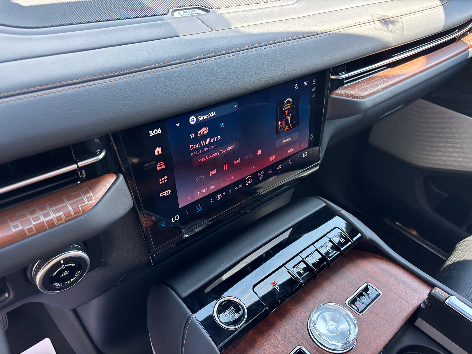 New 2026 Lincoln Navigator Black Label AWD/4WD image 21