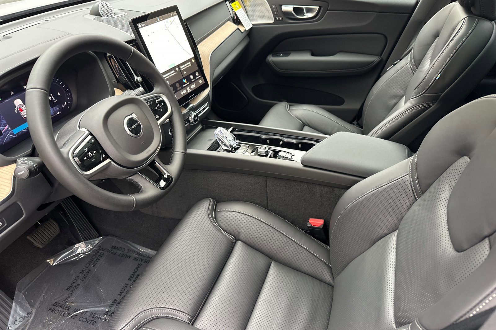 New 2026 Volvo XC60 B5 Ultra image 8