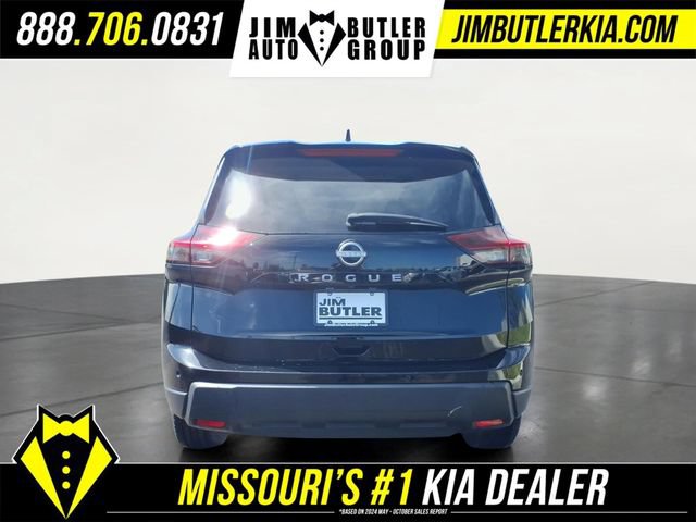 Used 2025 Nissan Rogue SV FWD image 22