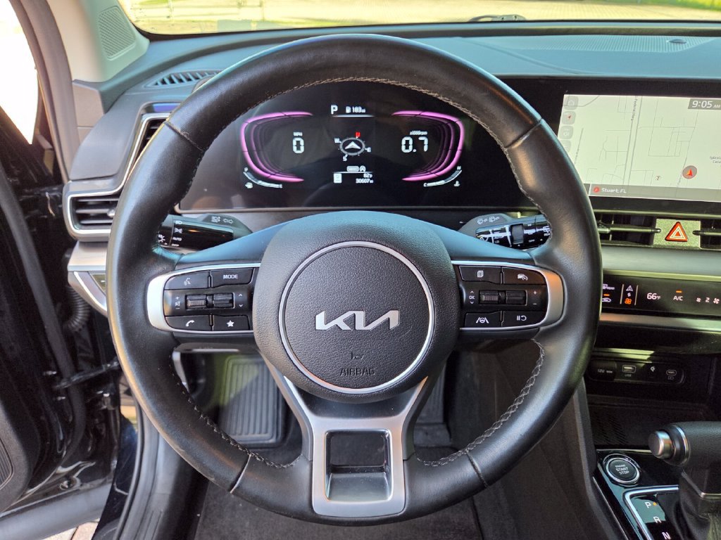 Used 2024 Kia Sportage EX FWD image 30