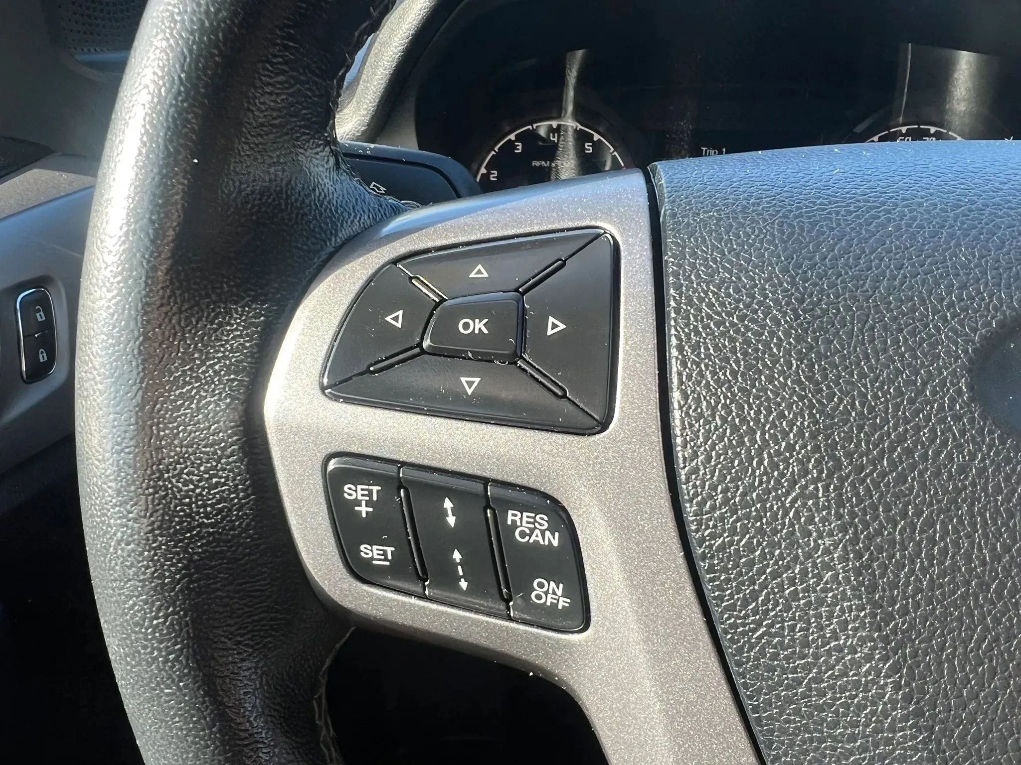 Used 2019 Ford Ranger XLT w/ Equipment Group 302A Luxury AWD/4WD image 19