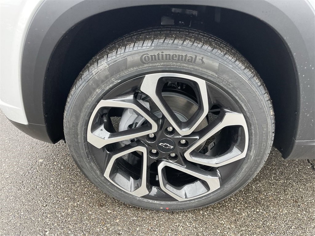 New 2026 Chevrolet Trax RS w/ Sunroof Package image 10