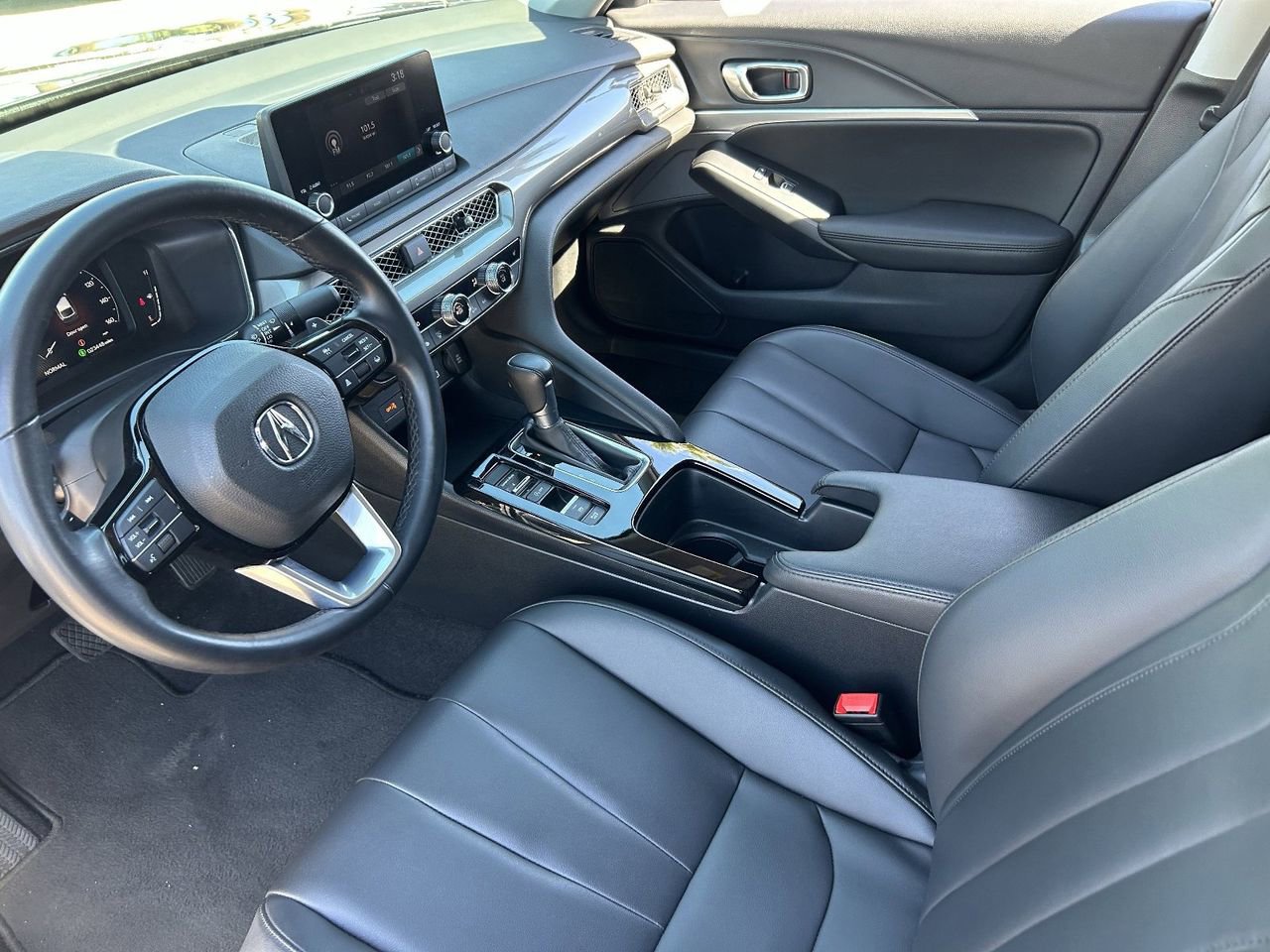 Certified 2024 Acura Integra image 28