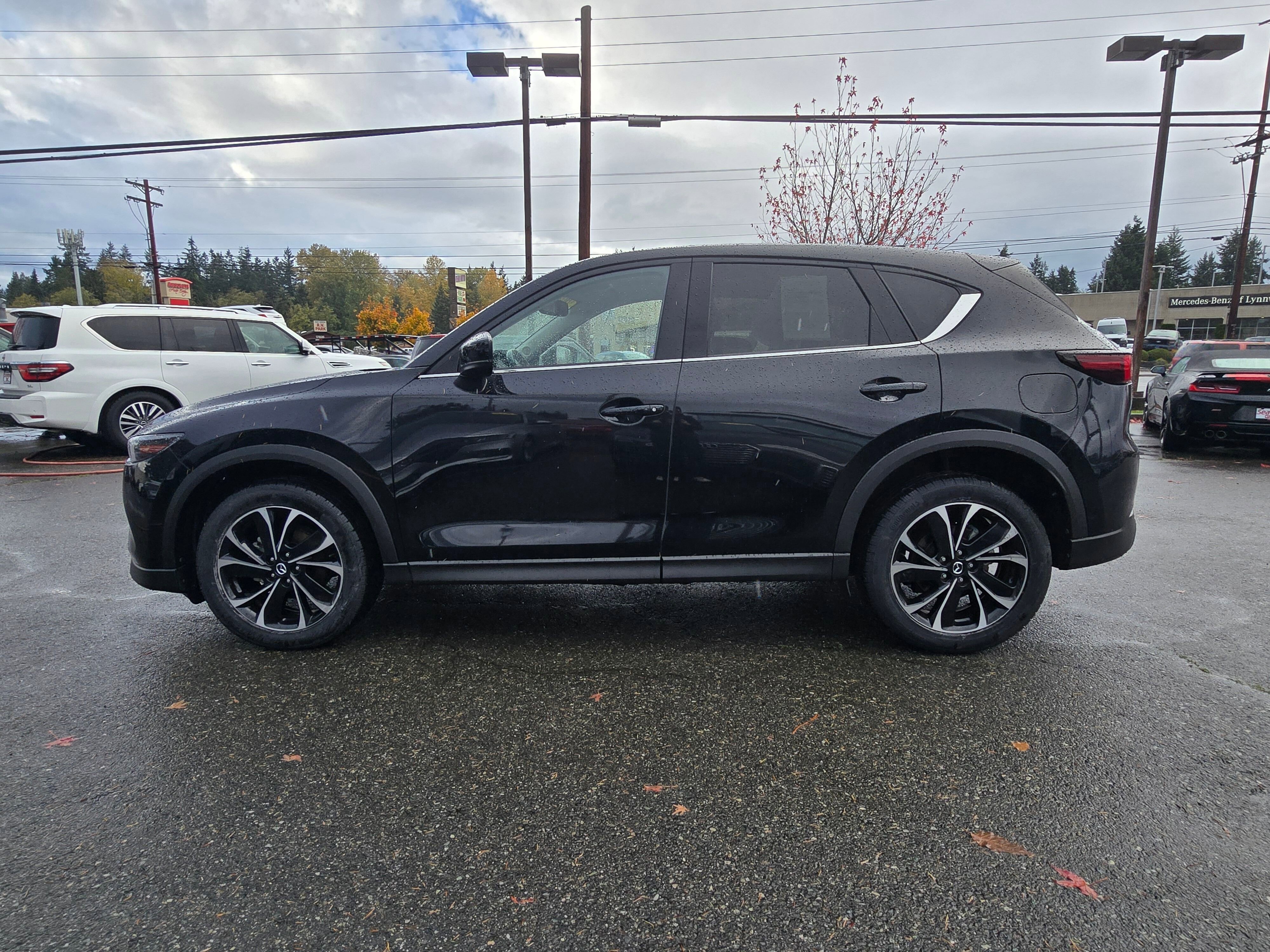 Used 2022 MAZDA CX-5 AWD 2.5 S w/ Premium Package image 4