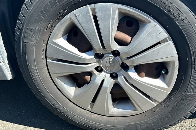 Used 2011 Subaru Outback 2.5i image 4