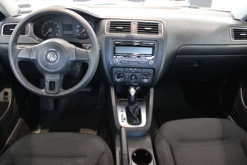 Used 2013 Volkswagen Jetta S FWD image 8