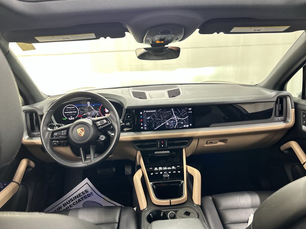 Certified 2024 Porsche Cayenne AWD/4WD image 19