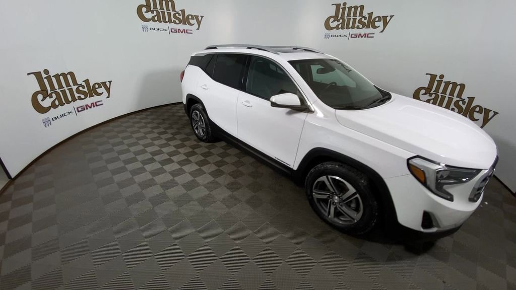 Used 2021 GMC Terrain SLT w/ Infotainment Package II image 2