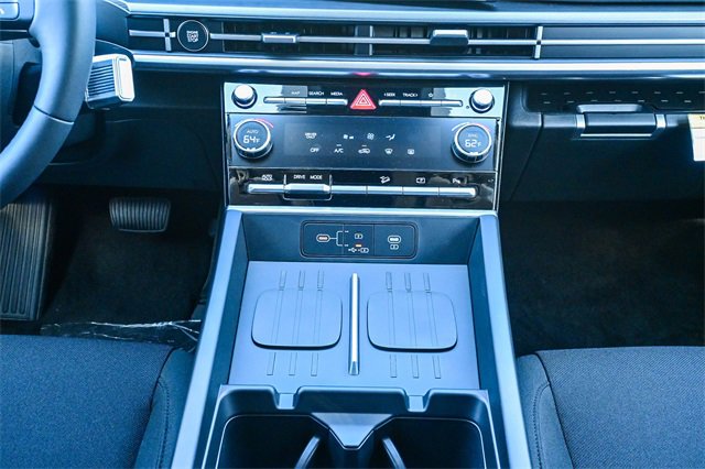 New 2026 Hyundai Santa Fe SE image 16