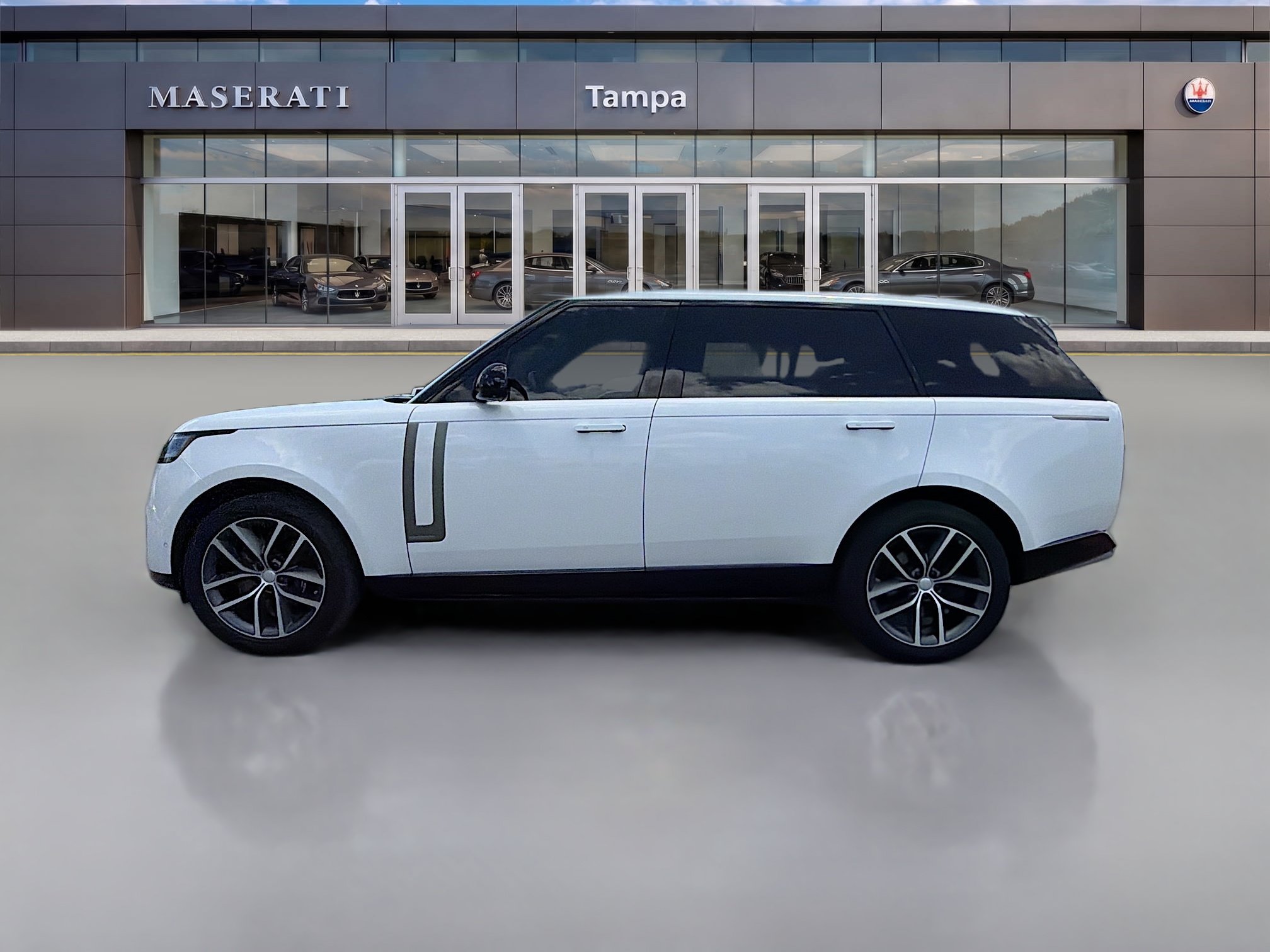 Used 2024 Land Rover Range Rover Long Wheelbase Autobiography AWD/4WD image 6